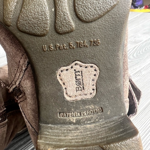 Born Taupe To The Knee Suede Riding Boots with Buckle Detail and Zipper Size 11 - Picture 10 of 11